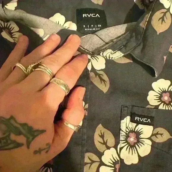 Botanical - Short Sleeve Button up Shirt for Men - Picture 4 of 8